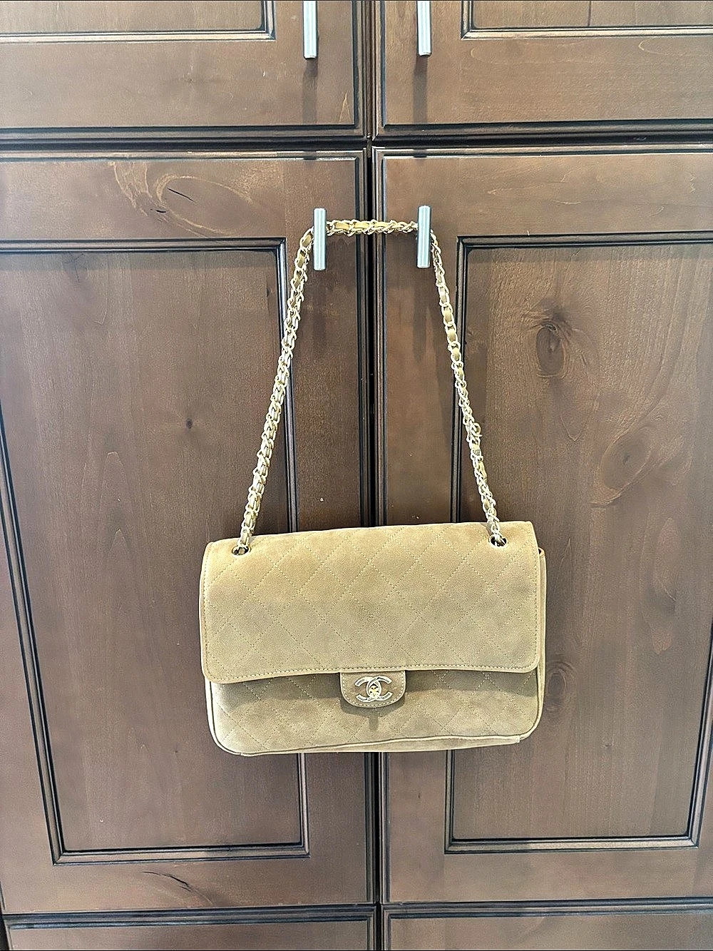 UNBRANDED Quilted faux Suede Flap Bag Shoulder Bag in tan NEW